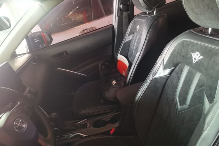 丰田 卡罗拉锐放 2022款 2.0L 先锋版中控内饰19