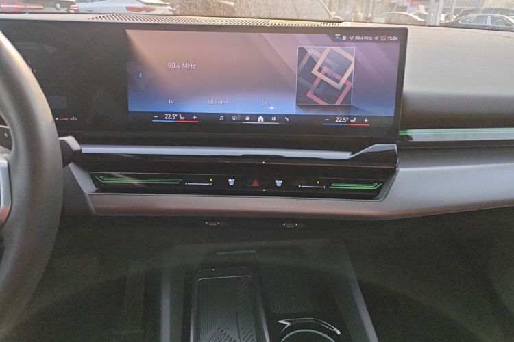 宝马5系 2024款 525Li M运动套装中控内饰16