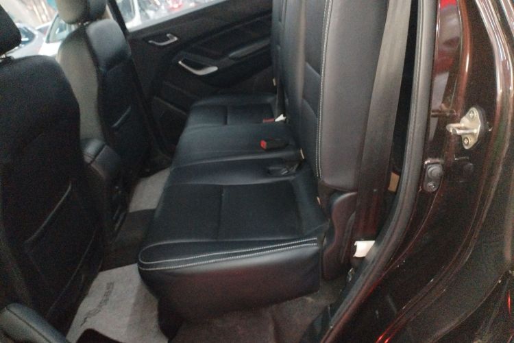 江铃 驭胜S350 2016款 2.0T 自动两驱汽油豪华版5座中控内饰21