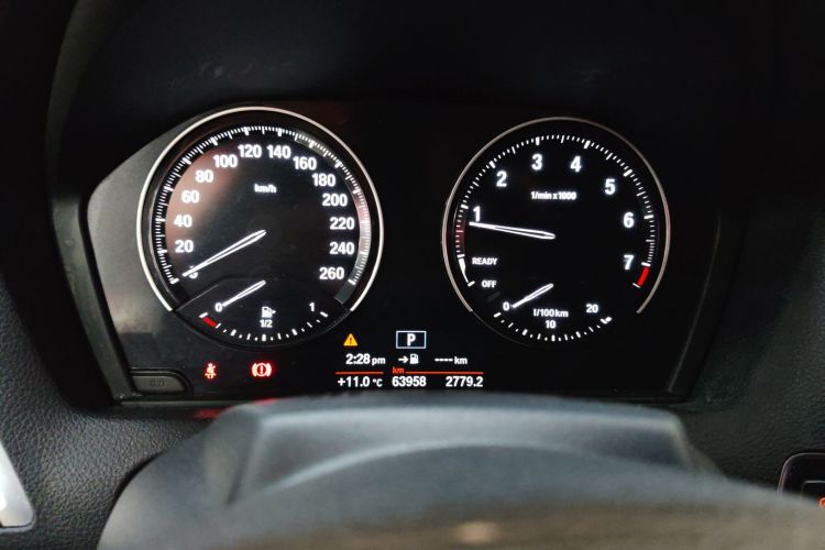 宝马2系(进口) 2019款 225i 敞篷轿跑车 运动设计套装局部细节14