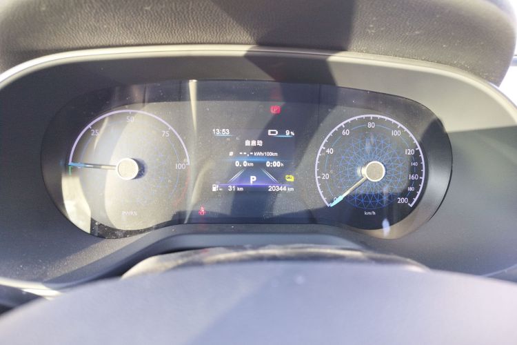 红旗E-QM5 2023款 改款 基础出行版局部细节14