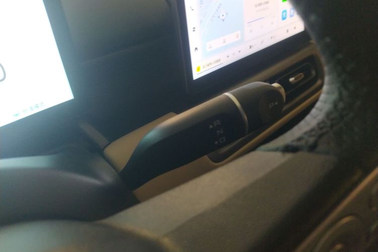 五菱汽车 五菱缤果PLUS 2024款 330km 五座版中控内饰18