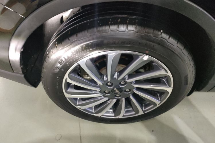 林肯 冒险家 2023款 2.0T 两驱尊雅版车身外观6008