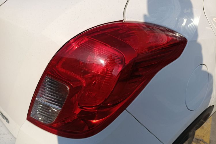 别克 昂科拉 2018款 18T 自动两驱都市领先型车身外观6006