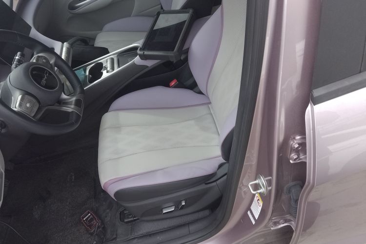 比亚迪 海豚 2023款 420km 时尚版局部细节19