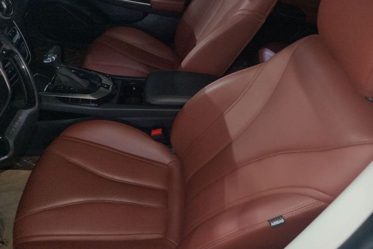 北京汽车 绅宝D50 2018款 1.5L CVT尊贵智联版中控内饰19