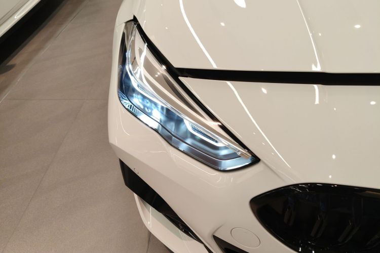 宝马2系(进口) 2023款 225i 四门轿跑车 M运动曜夜套装车身外观8