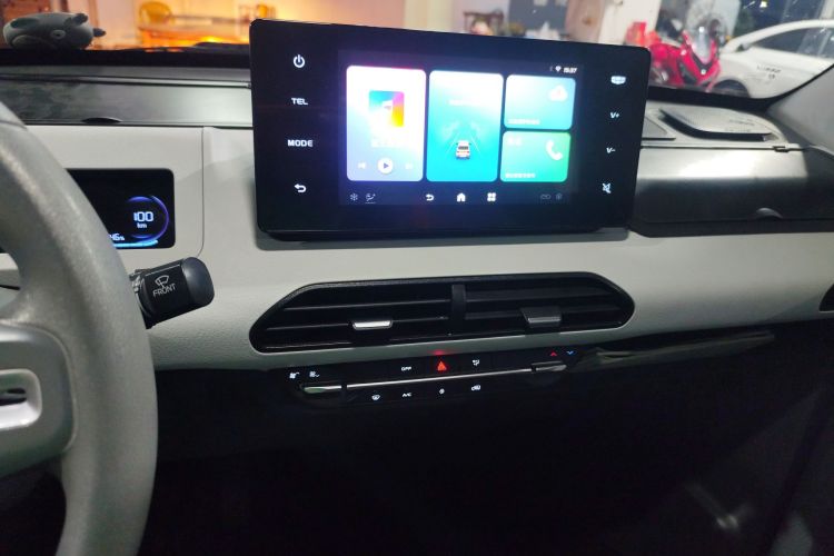 吉利银河 2023款 熊猫mini 200km 耐力熊中控内饰16