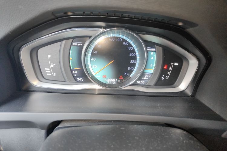 沃尔沃S60 2016款 S60L T4 智远版中控内饰14