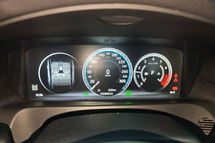 捷豹XFL 2019款 XFL 2.0T 250PS 两驱豪华版中控内饰14