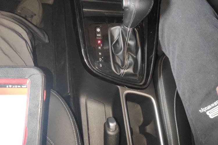 宝骏530 2019款 1.5T CVT豪华型 国V中控内饰18