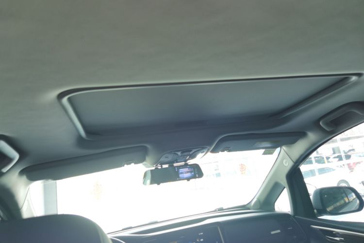 广汽传祺 传祺M8 2021款 领秀系列 390T 尊享版中控内饰22