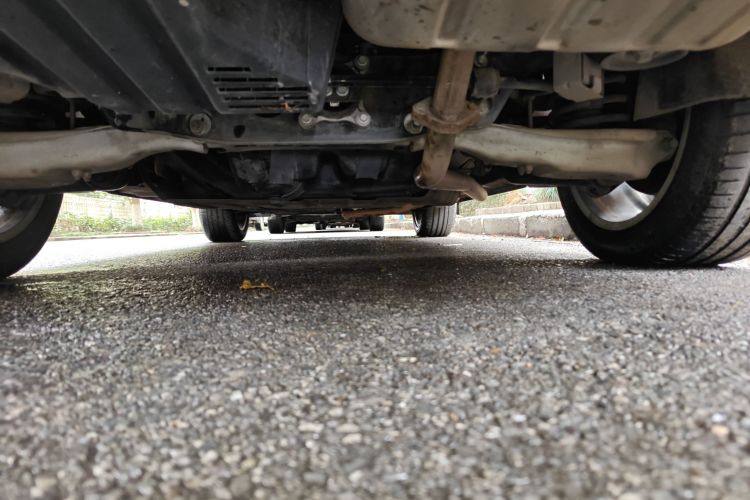 理想汽车 理想ONE 2021款 增程6座版局部细节9009