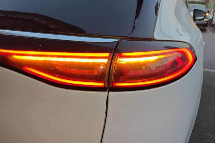 腾势X 2020款 PHEV旗舰版车身外观9