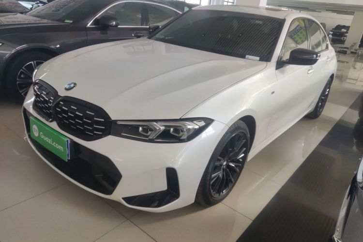 宝马3系 2024款 325i M运动曜夜套装车身外观1