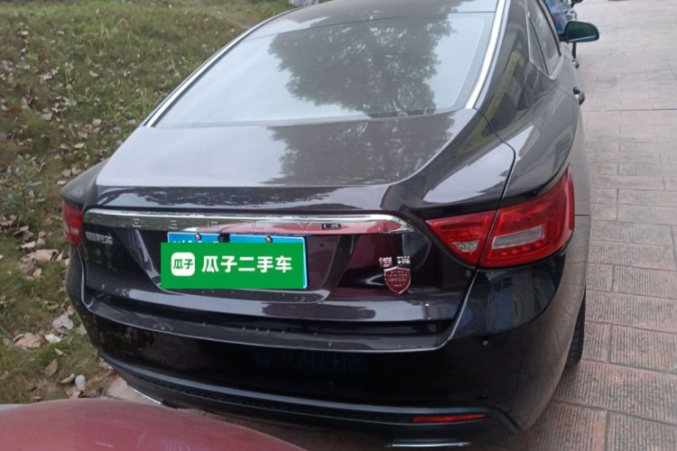 吉利汽车 博瑞 2015款 礼宾限量版 1.8T 典藏型车身外观6