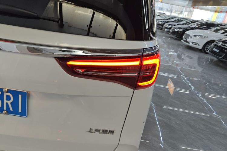 别克GL8 2023款 ES陆尊 尊享型和悦版车身外观9