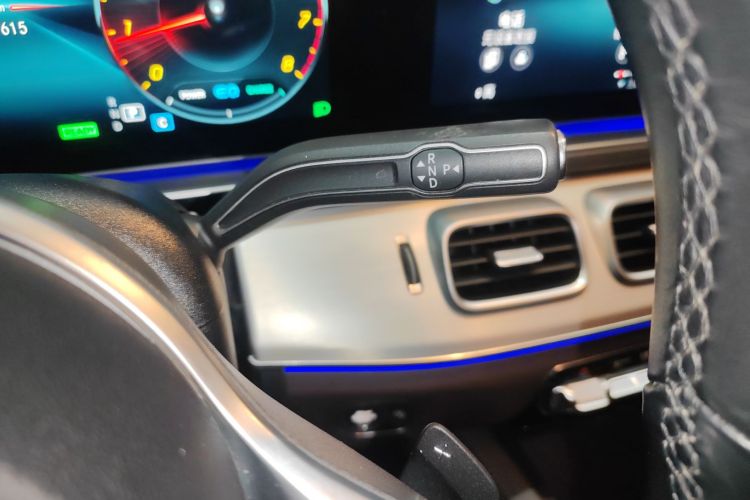 奔驰GLE 2021款 GLE 450 4MATIC 时尚型局部细节18