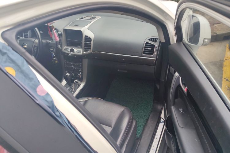 雪佛兰 科帕奇 2014款 2.4L 四驱旗舰版 7座局部细节9005