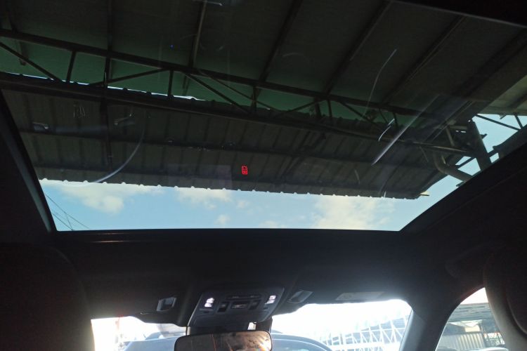 丰田 皇冠陆放 2024款 2.5L HEV四驱豪华版局部细节22