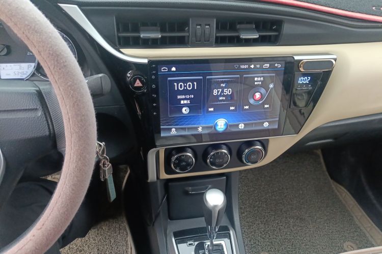 丰田 卡罗拉 2017款 改款 1.2T S-CVT GL中控内饰16