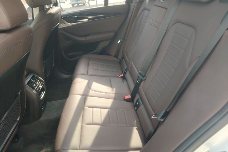 宝马iX3 2021款 改款 领先型中控内饰21