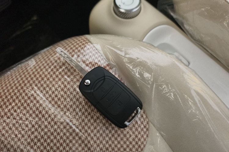 五菱汽车 宏光MINIEV 2024款 第三代 215km 青春版中控内饰11