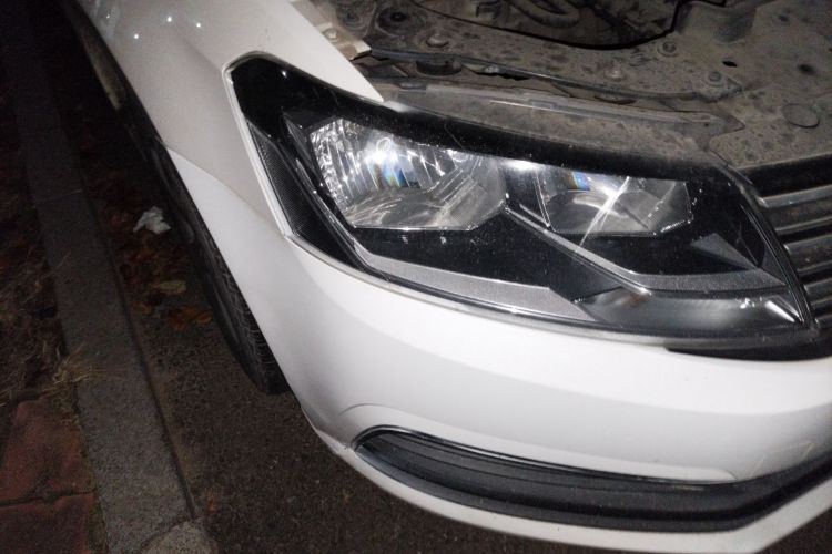 大众 朗逸 2015款 1.6L 手动风尚版车身外观8