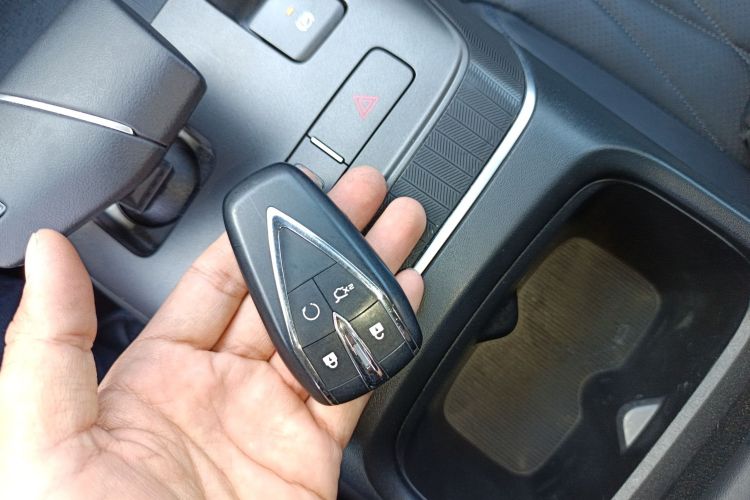 长安 逸动 2024款 1.5T GDI自动 旗舰型中控内饰11