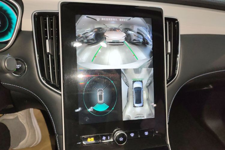 飞凡汽车 飞凡ER6 2020款 620km 智享版中控内饰16