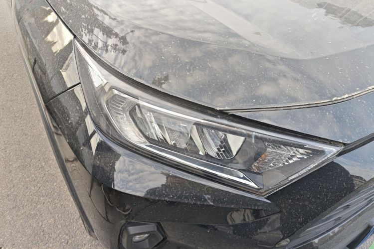 丰田 RAV4荣放 2023款 2.0L CVT两驱都市版车身外观8