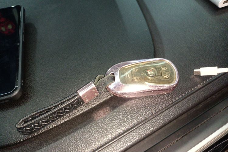 别克GL8 2021款 ES陆尊 653T 旗舰型中控内饰11