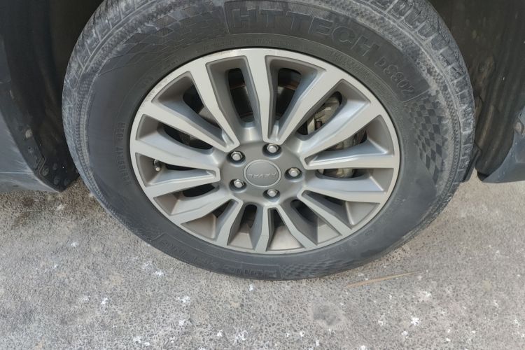 哈弗H6 2016款 升级版 1.5T 自动两驱精英型车身外观10