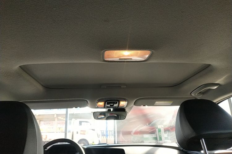 现代 伊兰特 2021款 1.5L CVT LUX尊贵版中控内饰22