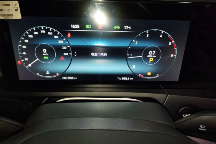 福特 全顺T8 2024款 T8 2.3T柴油自动短轴中顶6座多功能版3/3中控内饰14