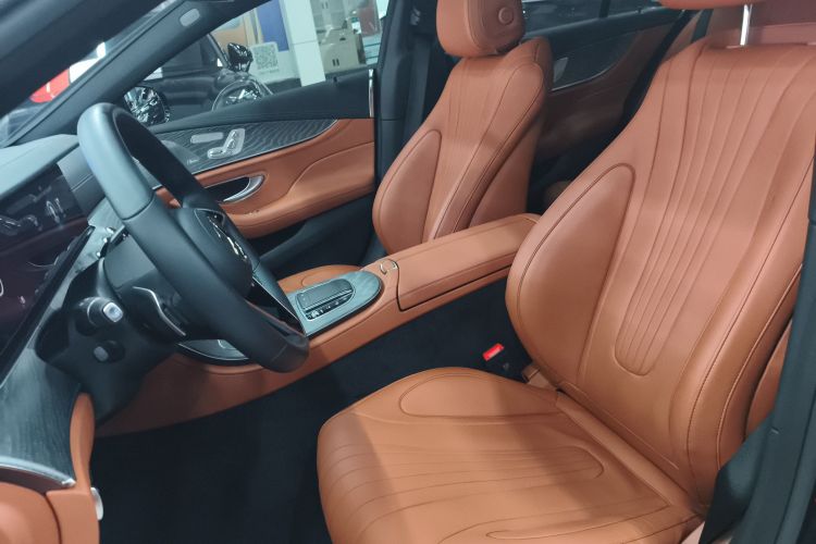 奔驰CLS 2023款 CLS 300 豪华型中控内饰19