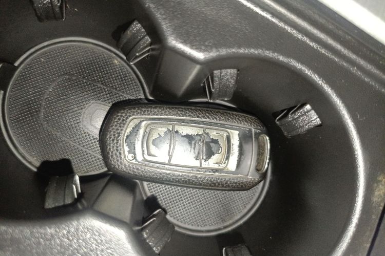 吉利汽车 博越 2018款 1.8TD 自动两驱智联型4G互联版中控内饰11