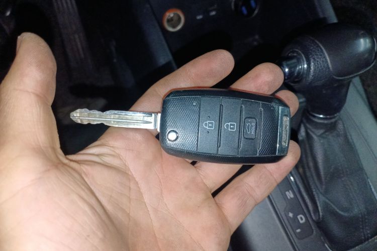 起亚K3 2015款 1.6L 自动GL中控内饰7001