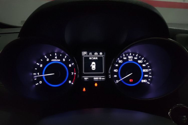 长安 逸动 2016款 1.6L GDI 自动劲尚型局部细节14