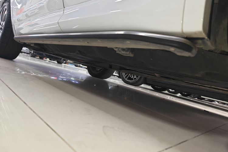 路虎 发现运动版 2022款 249PS 大都会版 5座局部细节9002