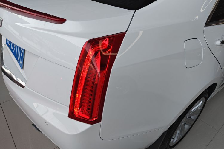 凯迪拉克ATS-L 2017款 28T 时尚型车身外观9