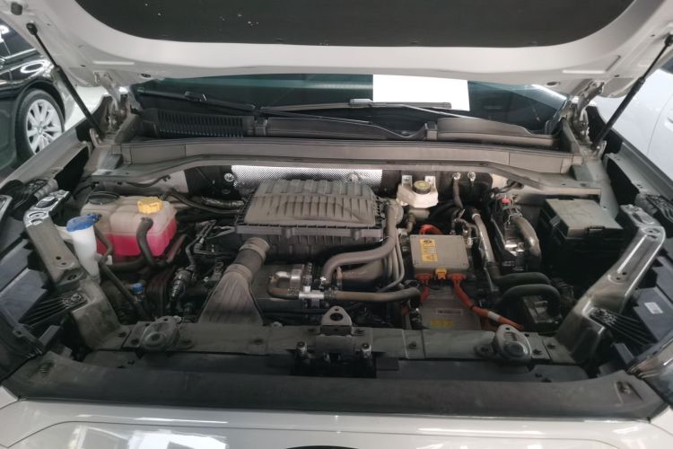 奇瑞 风云T9 2024款 120 长续航版标准型 5座 三元锂局部细节24