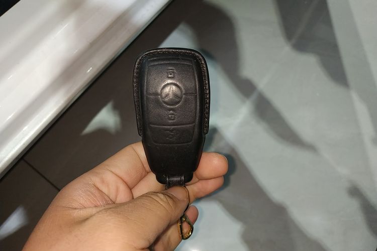 别克GL8新能源 2024款  陆尊 奢享版 7座中控内饰7001