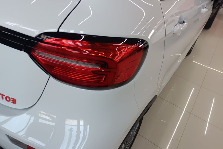 零跑汽车 零跑T03 2024款 403舒享版车身外观6006