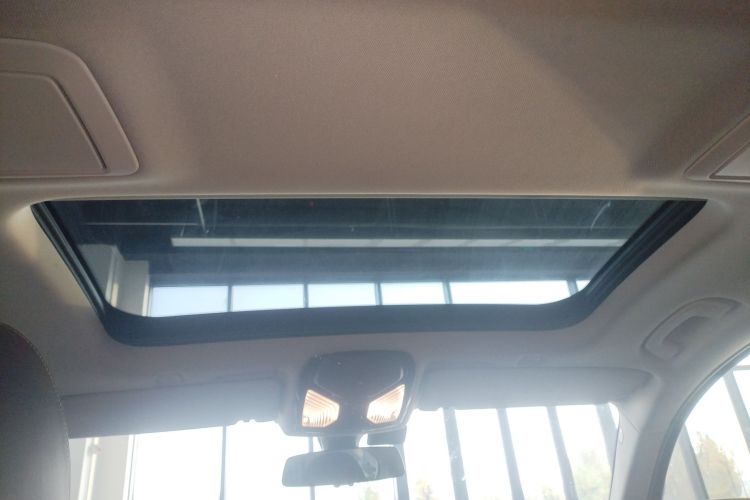 宝马5系 2019款 530Li 领先型 豪华套装局部细节22