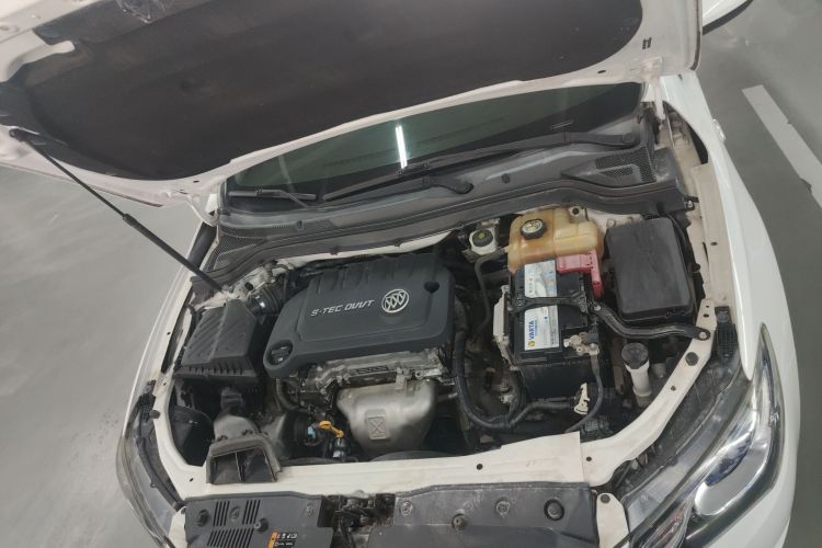 别克 英朗 2015款 15N 自动豪华型机舱底盘24