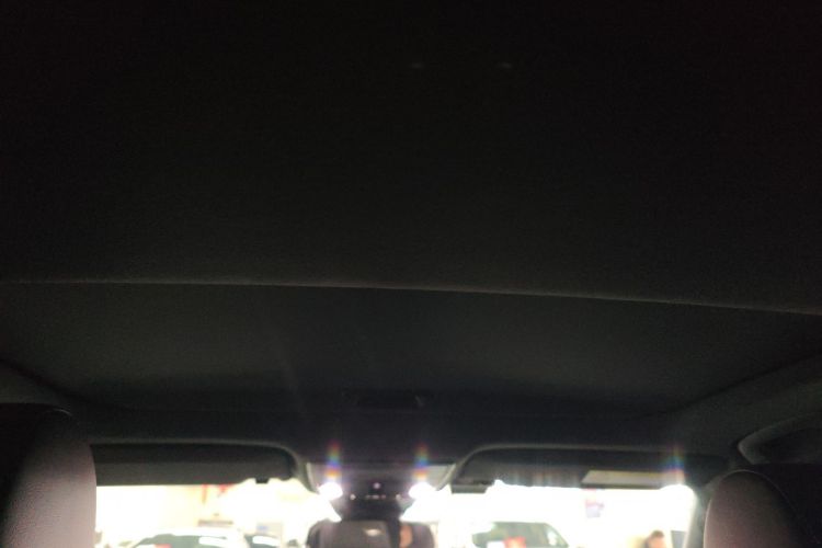 本田 思域 2023款 HATCHBACK 240TURBO CVT极锐版局部细节22