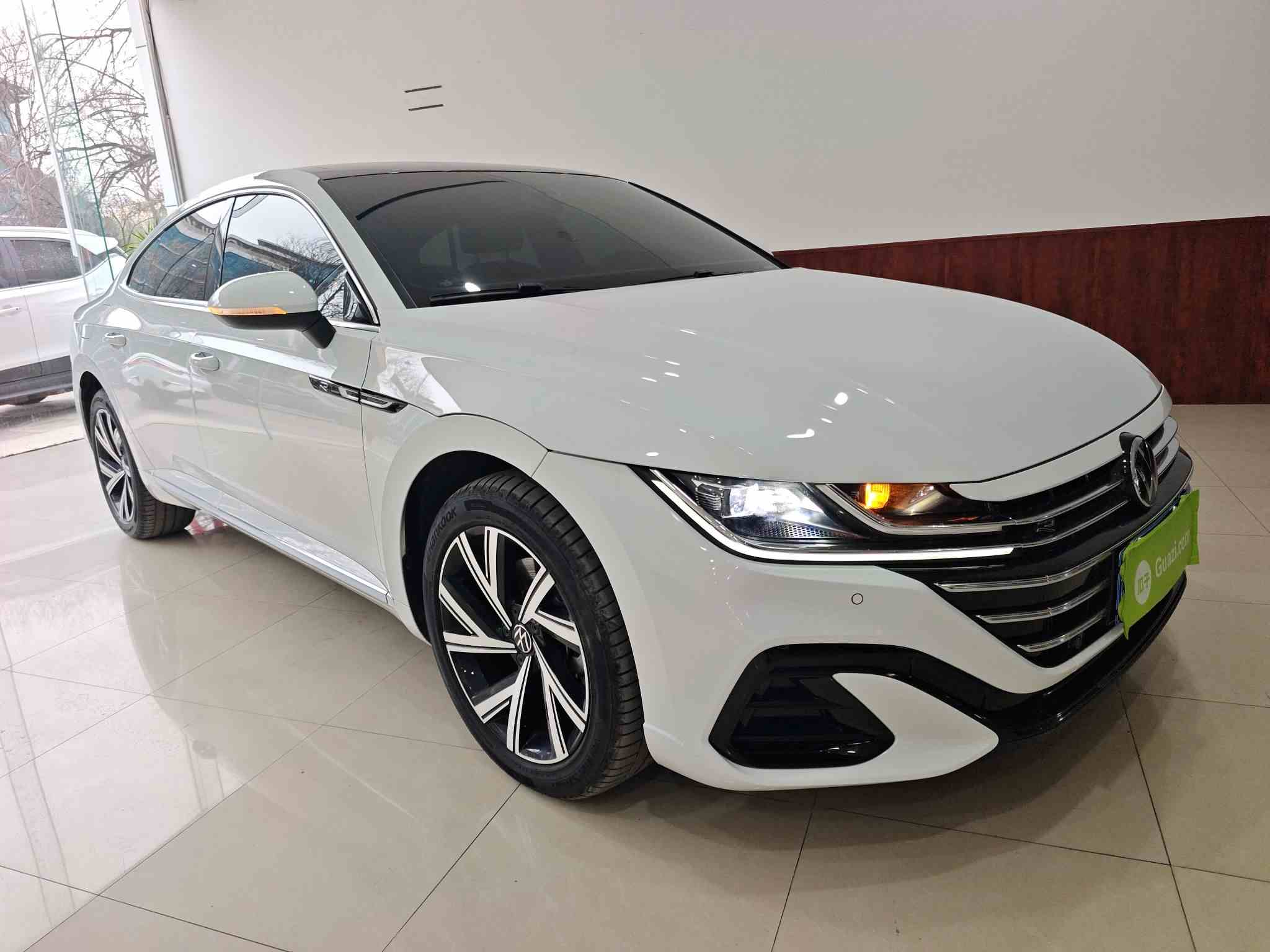 一汽-大众CC 2025款 330TSI 炫目 众享款(5)