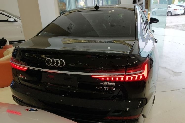 奥迪A6L 2021款 45 TFSI 臻选动感型车身外观6