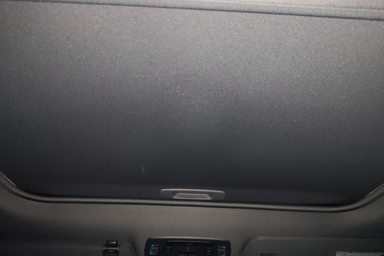 丰田 赛那SIENNA 2024款 2.5L混动 四驱尊贵版中控内饰22